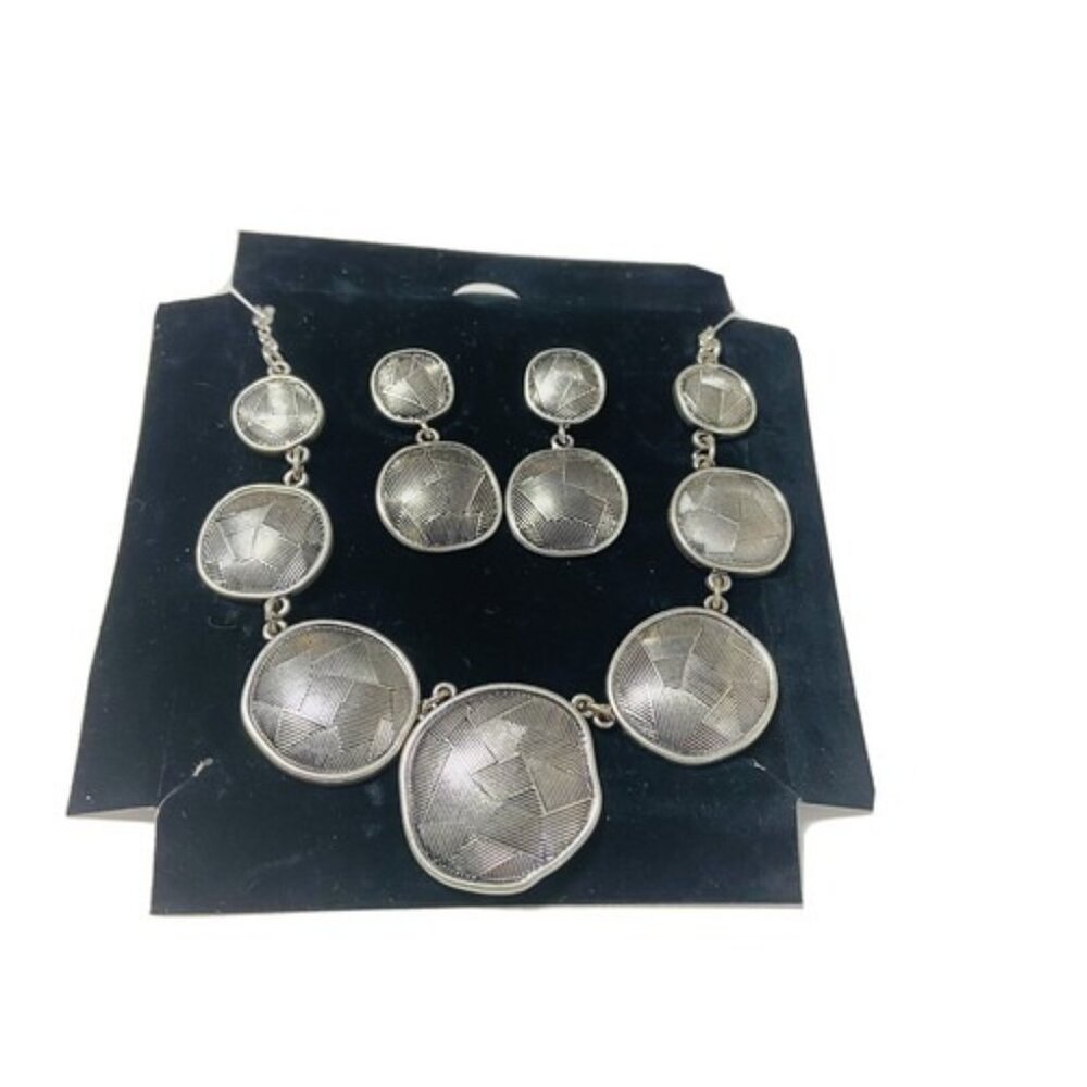 SAO Necklace & Earring Set Silver-tone Roundish Shapes Crisscross Lines NEW!